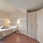Hotell La Vigna 3*