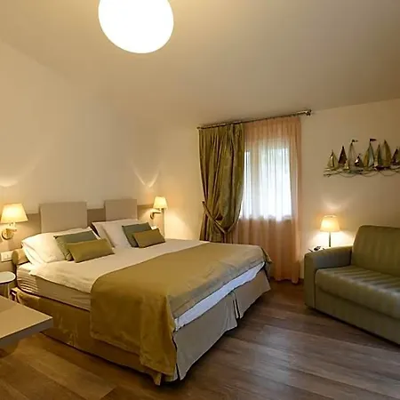 Hotel La Vigna 3*