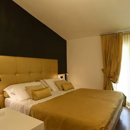 Hotel La Vigna 3*